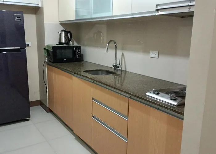 Hilander's Condotel Near Terminal 3 Airport Apartment