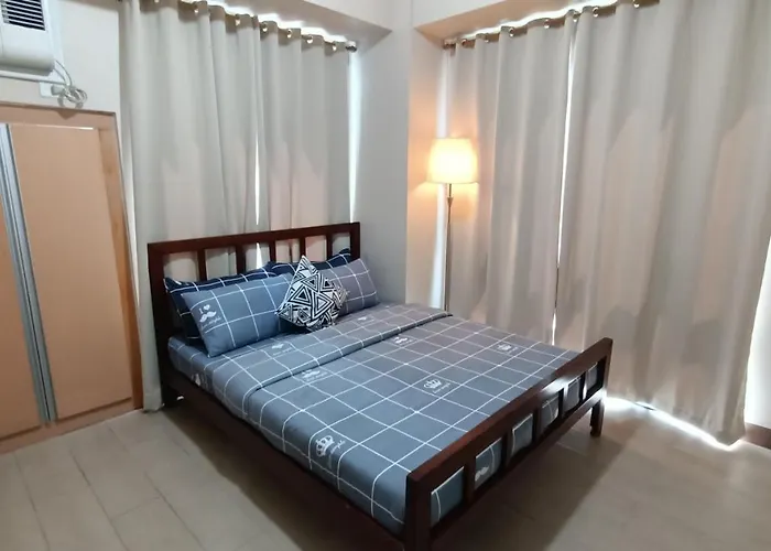 Hilander's Condotel Near Terminal 3 Airport Apartment
