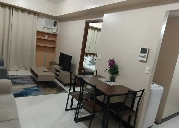 Hilander's Condotel Near Terminal 3 Airport *