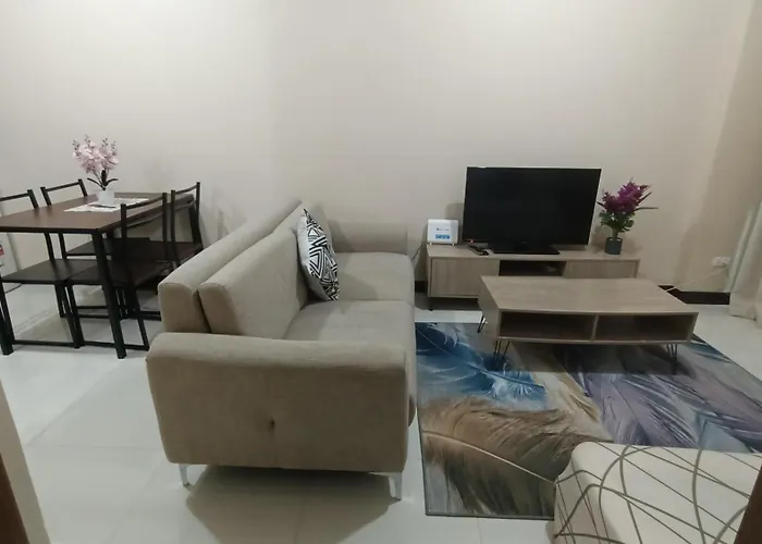 Hilander's Condotel Near Terminal 3 Airport Apartment *