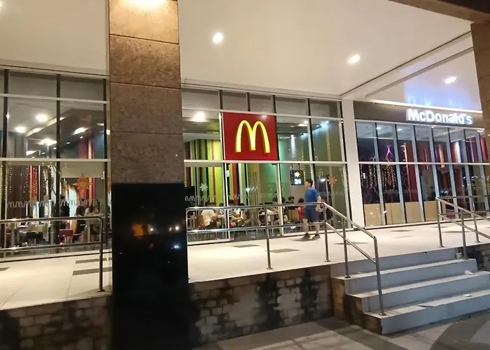Hilander's Condotel Near Terminal 3 Airport