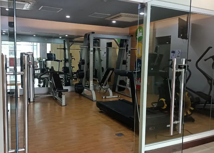 Hilander's Condotel Near Terminal 3 Airport Apartment *